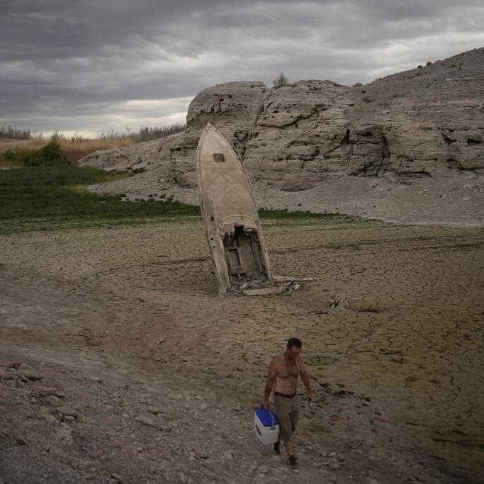Divers find bone believed to be human at receding Lake Mead